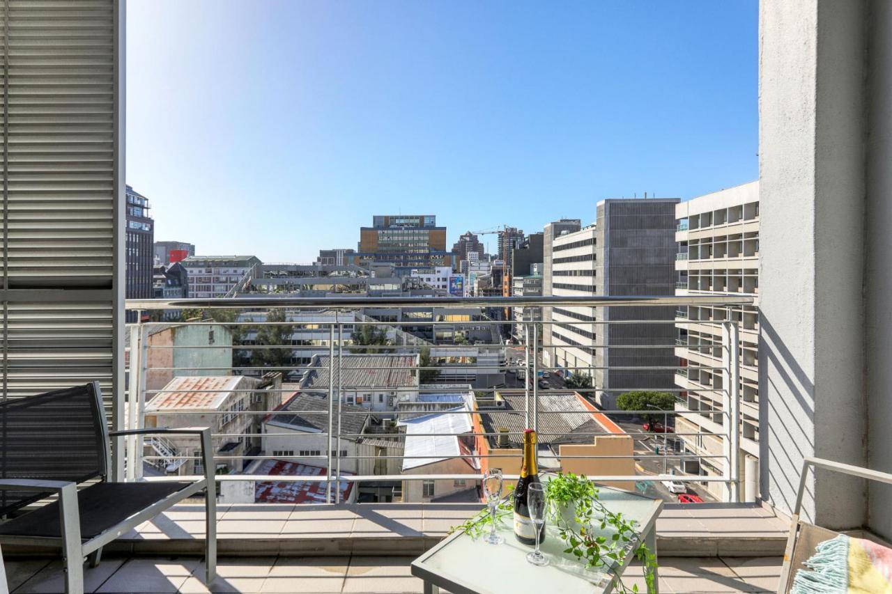 Backup-Powered Colourfull City Balcony Apartment Cape Town Luaran gambar