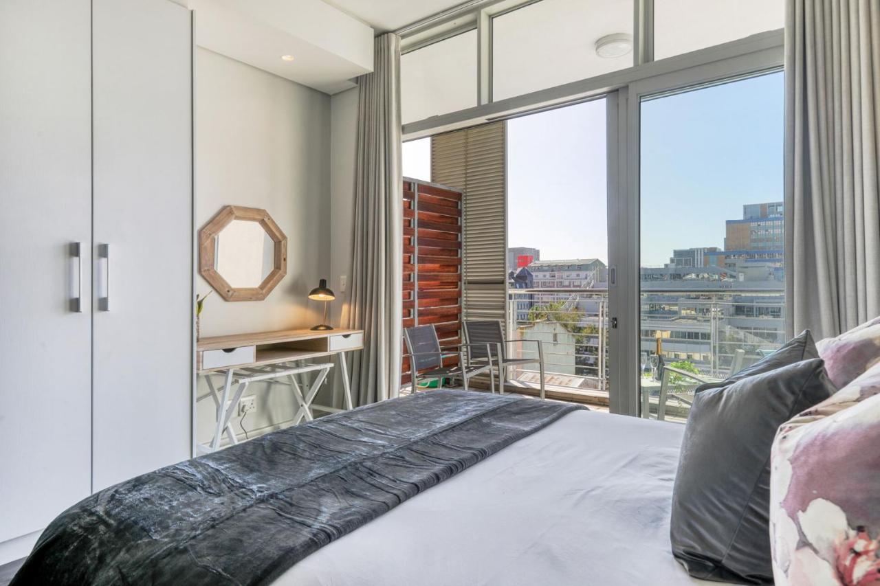 Backup-Powered Colourfull City Balcony Apartment Cape Town Luaran gambar