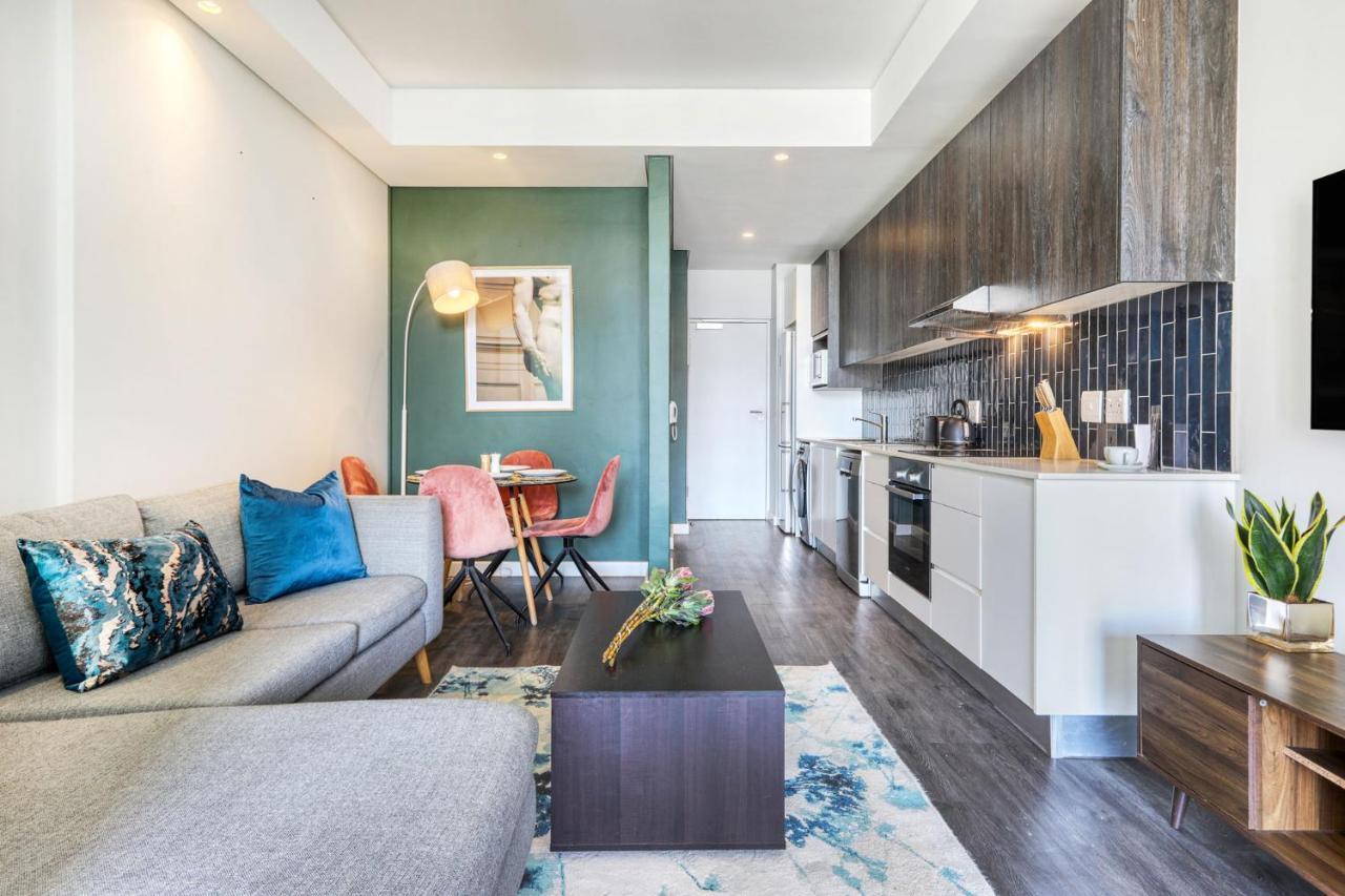 Backup-Powered Colourfull City Balcony Apartment Cape Town Luaran gambar